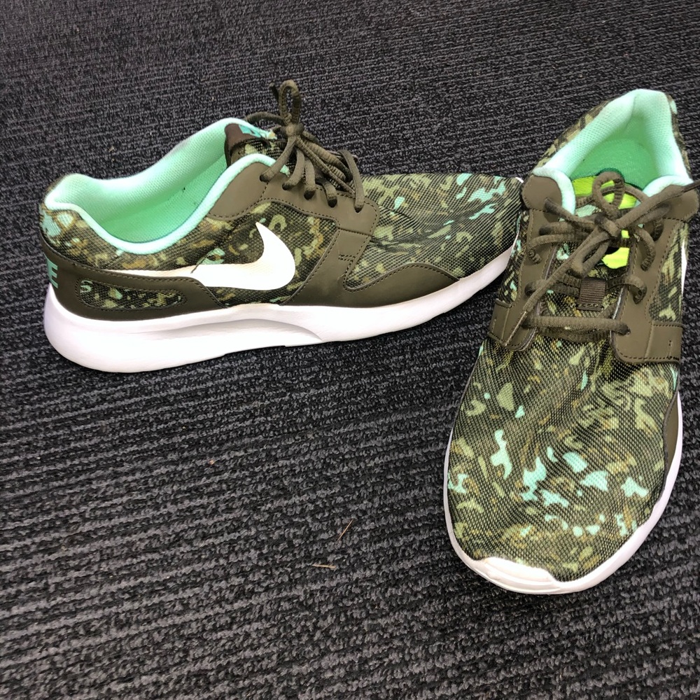 Nike shoes